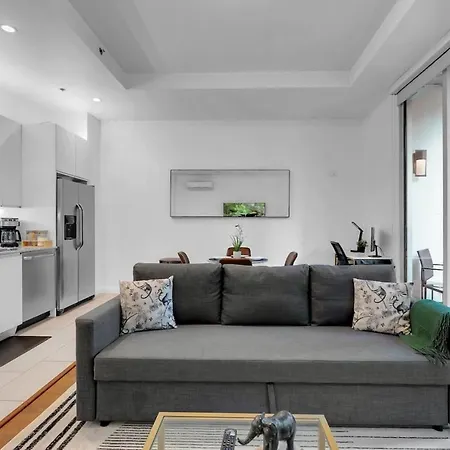 1Br Near Bok Center-Gym, Lounge, Balcony, Pets Ok Apartamento
